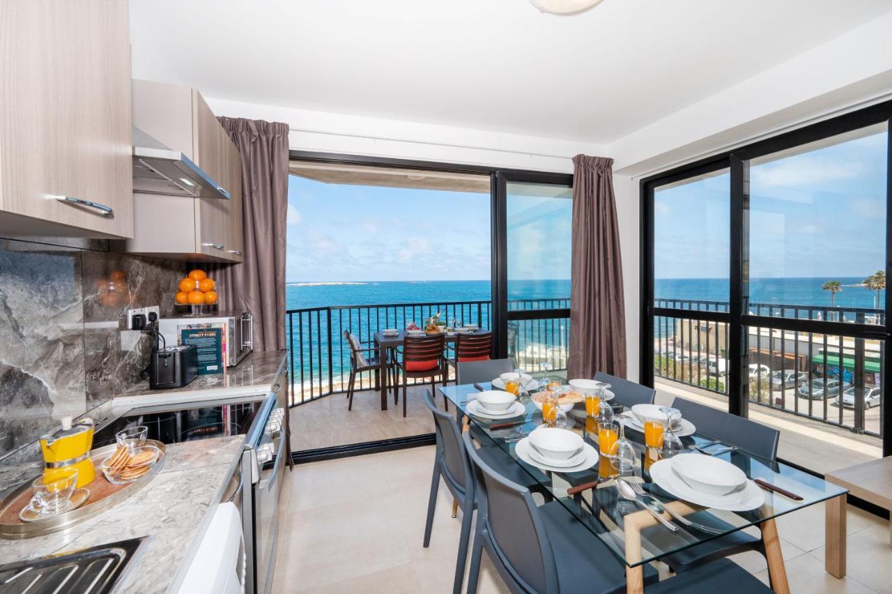 Islet Promenade Seafront Apartment With Large Corner Terrace By Getawaysmalta San Pawl il-Baħar Eksteriør billede