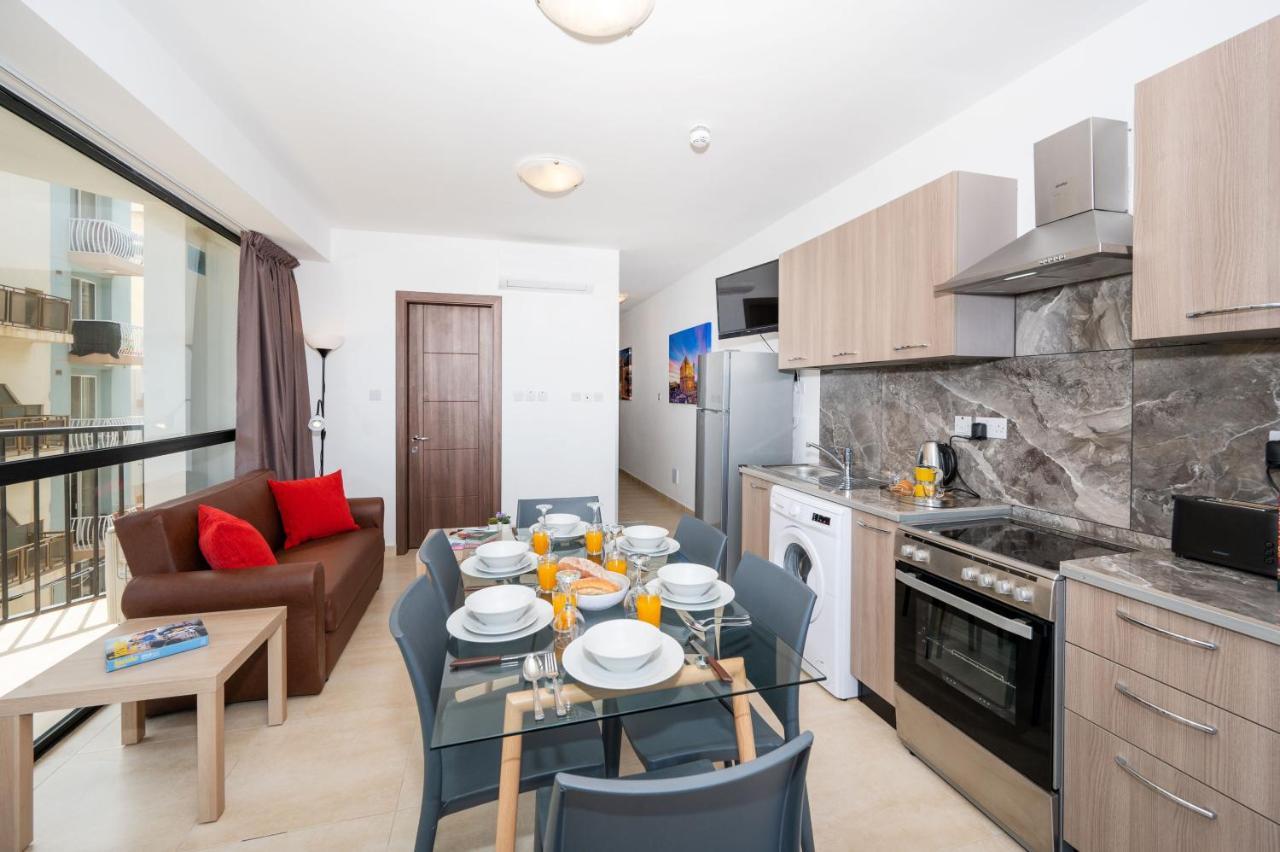 Islet Promenade Seafront Apartment With Large Corner Terrace By Getawaysmalta San Pawl il-Baħar Eksteriør billede