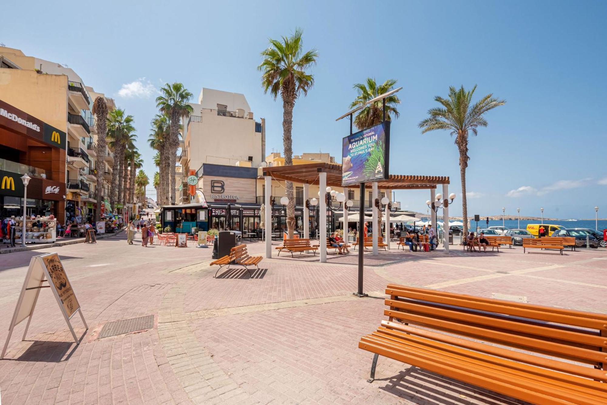 Islet Promenade Seafront Apartment With Large Corner Terrace By Getawaysmalta San Pawl il-Baħar Eksteriør billede