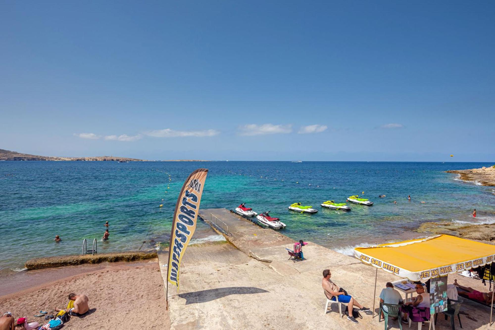 Islet Promenade Seafront Apartment With Large Corner Terrace By Getawaysmalta San Pawl il-Baħar Eksteriør billede