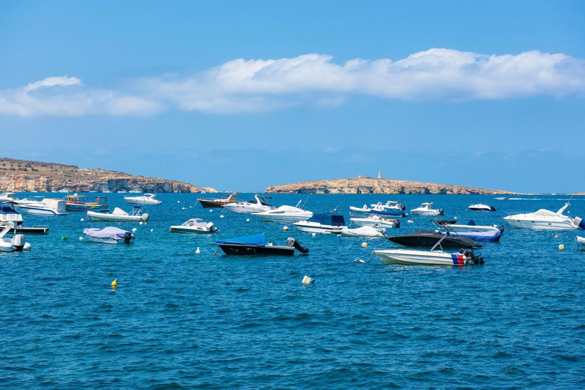 Islet Promenade Seafront Apartment With Large Corner Terrace By Getawaysmalta San Pawl il-Baħar Eksteriør billede